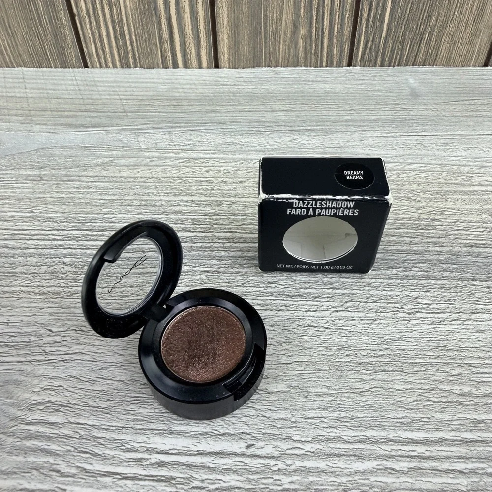 MAC Dazzleshadow Dreamy Beams Shimmer Single Pressed Powder Eyeshadow 1g 0.03oz